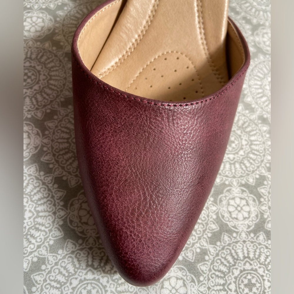 Journee Collection~Chic~Bette~Faux Leather~Almond Toe~Pump~Buckle Closure~Size 9 - Picture 5 of 14